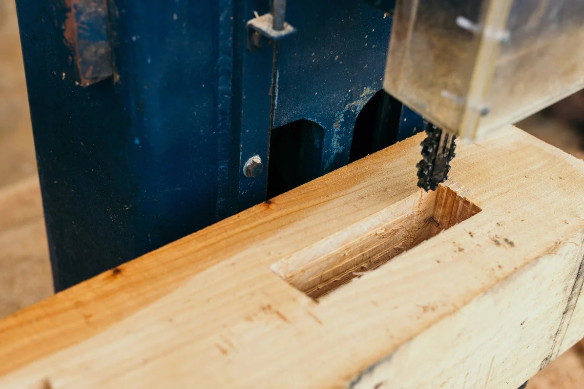 Extend Tool Life: Clean Your Saw Blades and Router Bits Easily