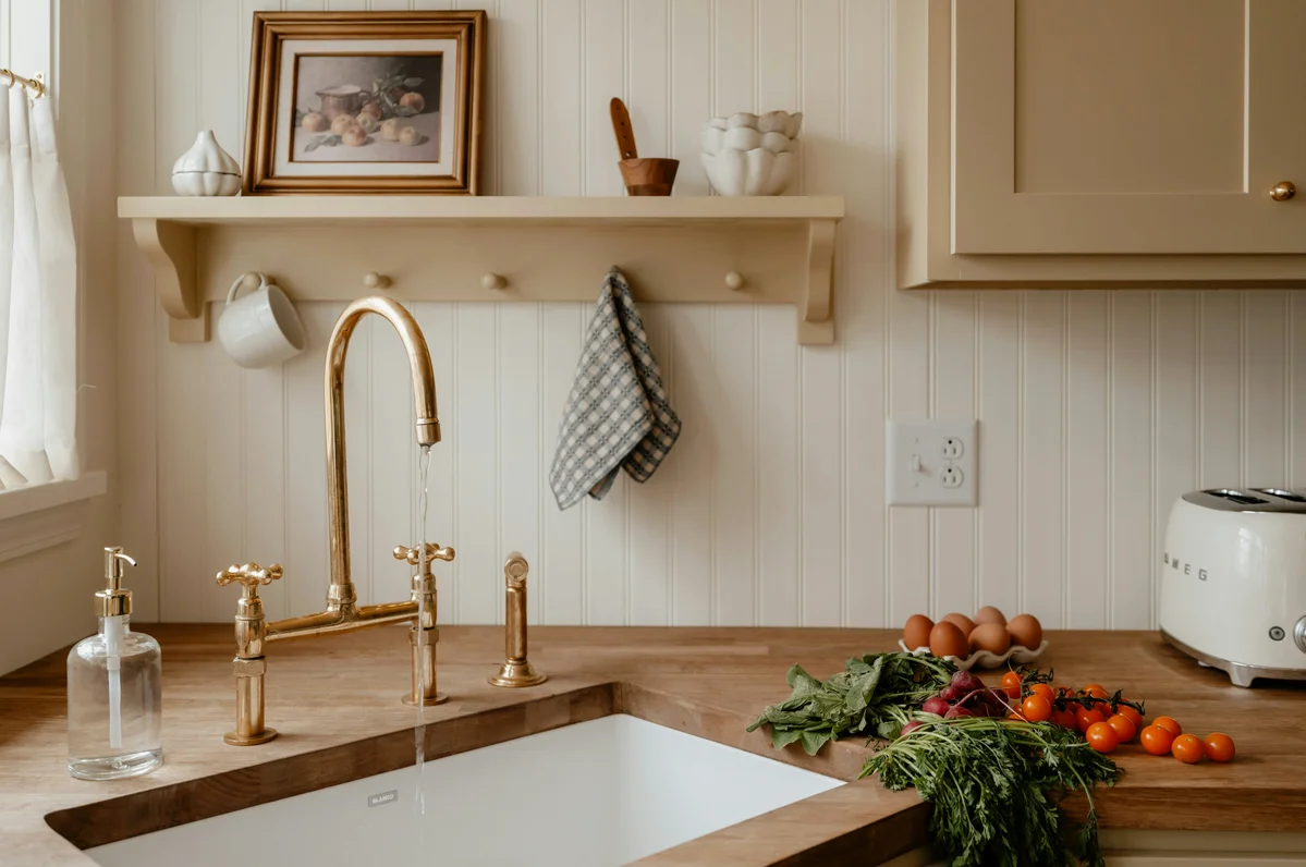 Transform Your Kitchen with This Charming Paper Towel Hack
