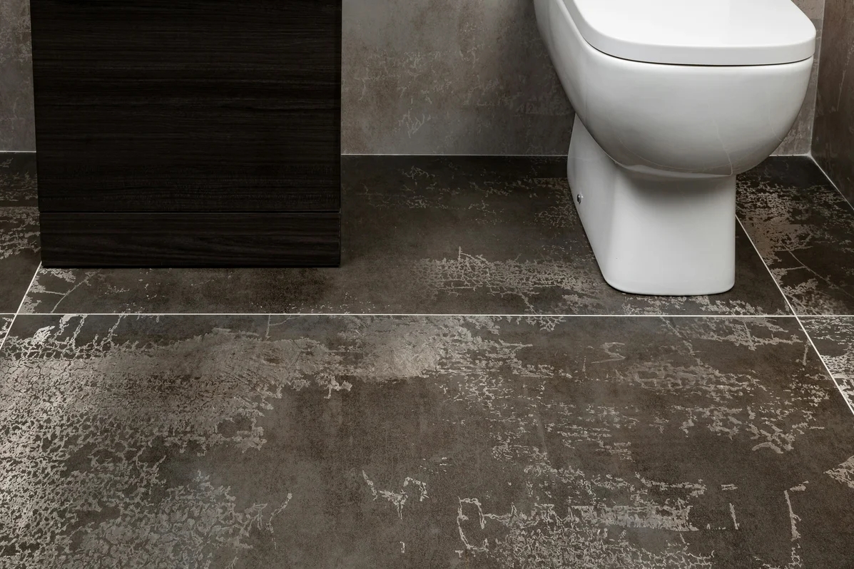 5 Major Signs You Should Replace Your Toilet Seat Immediately