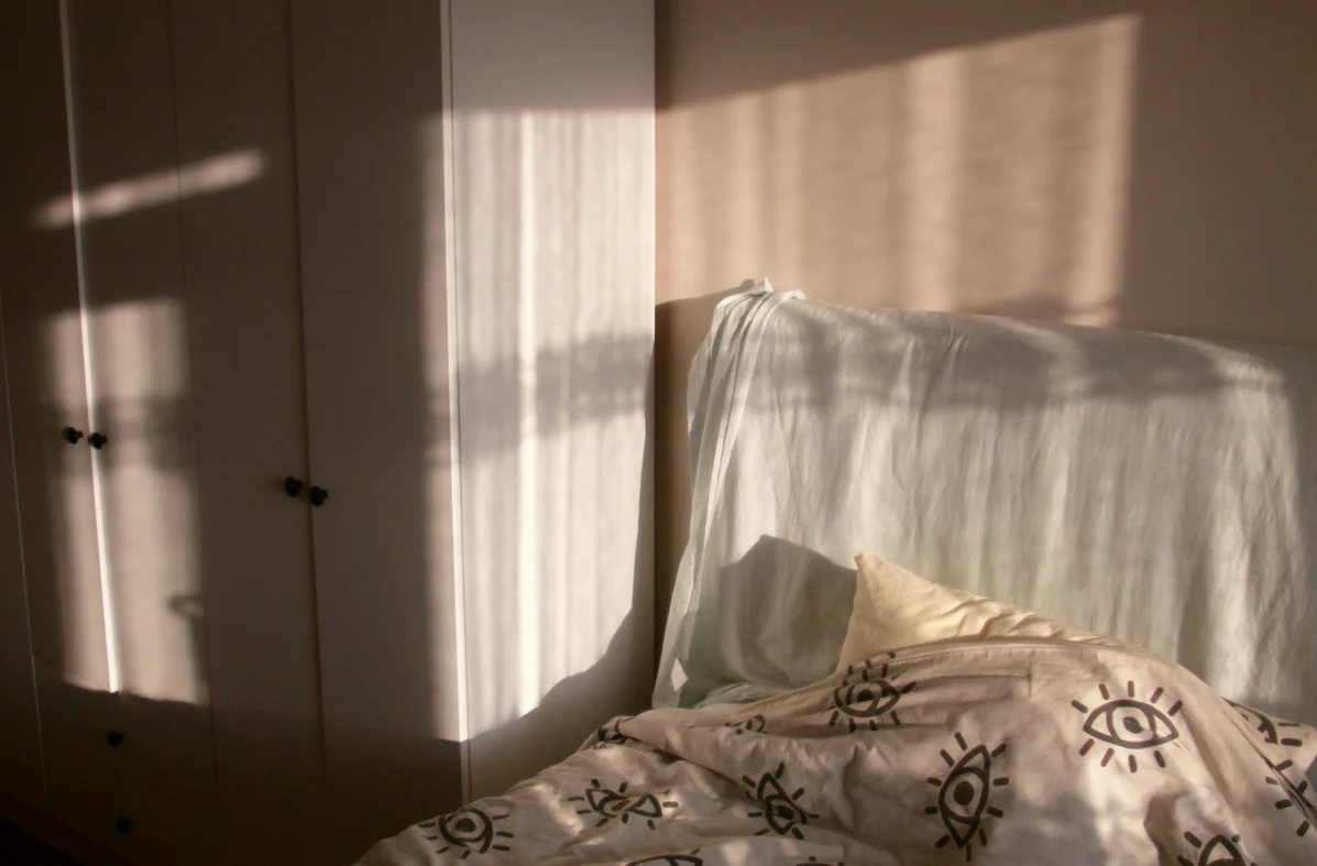 Sleeping In on Weekends Linked to Lower Anxiety and Depression Risks